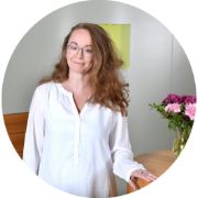 nadine-roesler